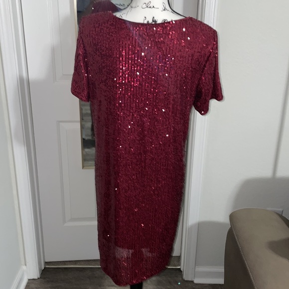 Burgundy sequin dress - Picture 3 of 4
